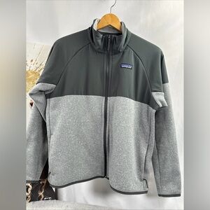 Patagonia Men's Two-Tone Gray Performance Jacket